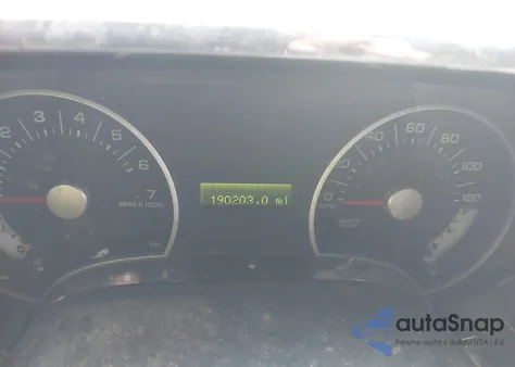 2008 Ford Explorer Xlt из США, поврежденный, VIN 1FMEU63E08UA92750